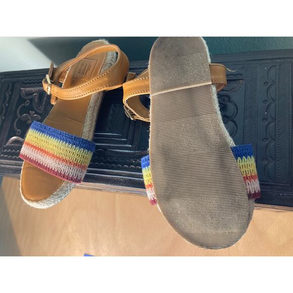 Girls Espadrille Sandals Summer Fun Rainbow & Bright! ~ Gap ~ Sz 12 (Little Kid) - Picture 2 of 3